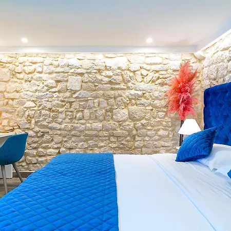 فندق Mint Palace In Old Town 4*